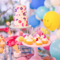 Pynt og festartikler