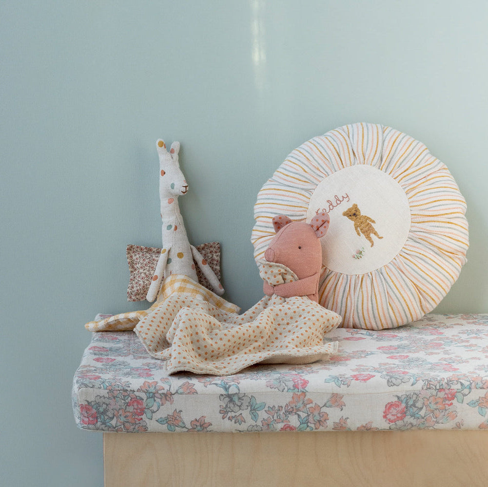 Lullaby friends nusseklud mini gris rose
