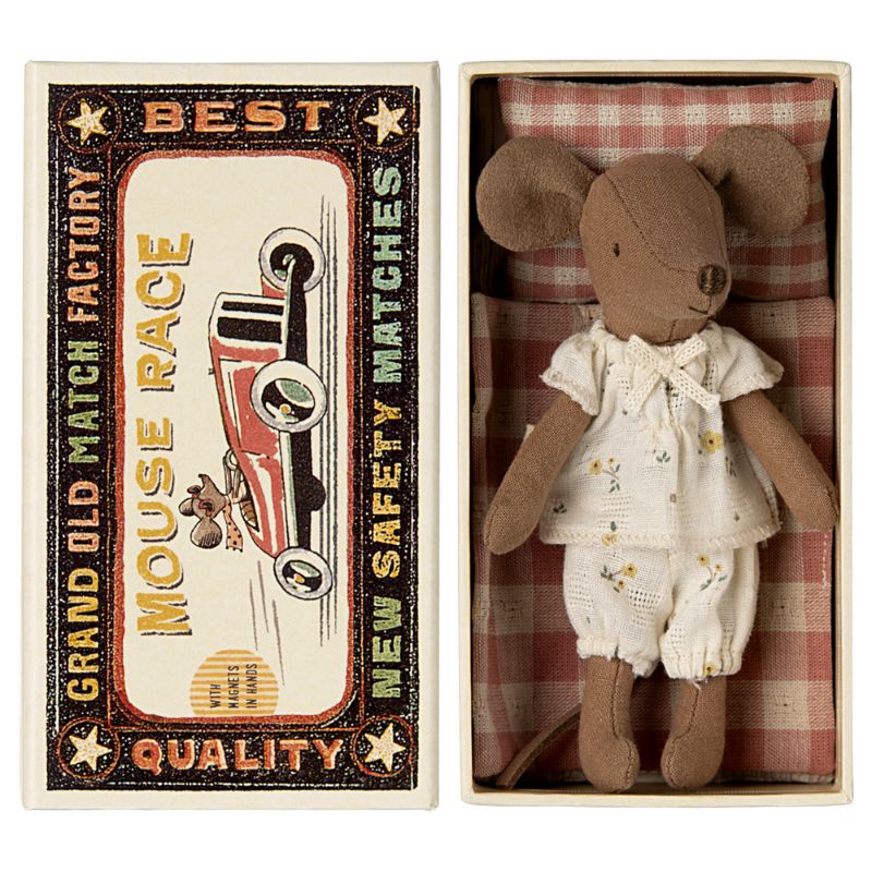 Storesøstermus i æske