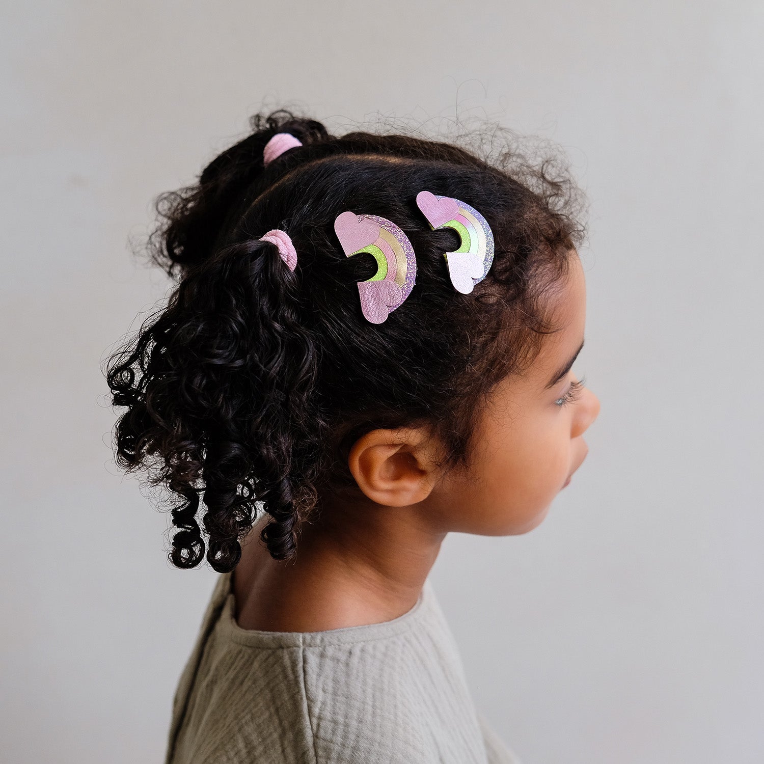 2 hårclips - Regnbuer og hjerter