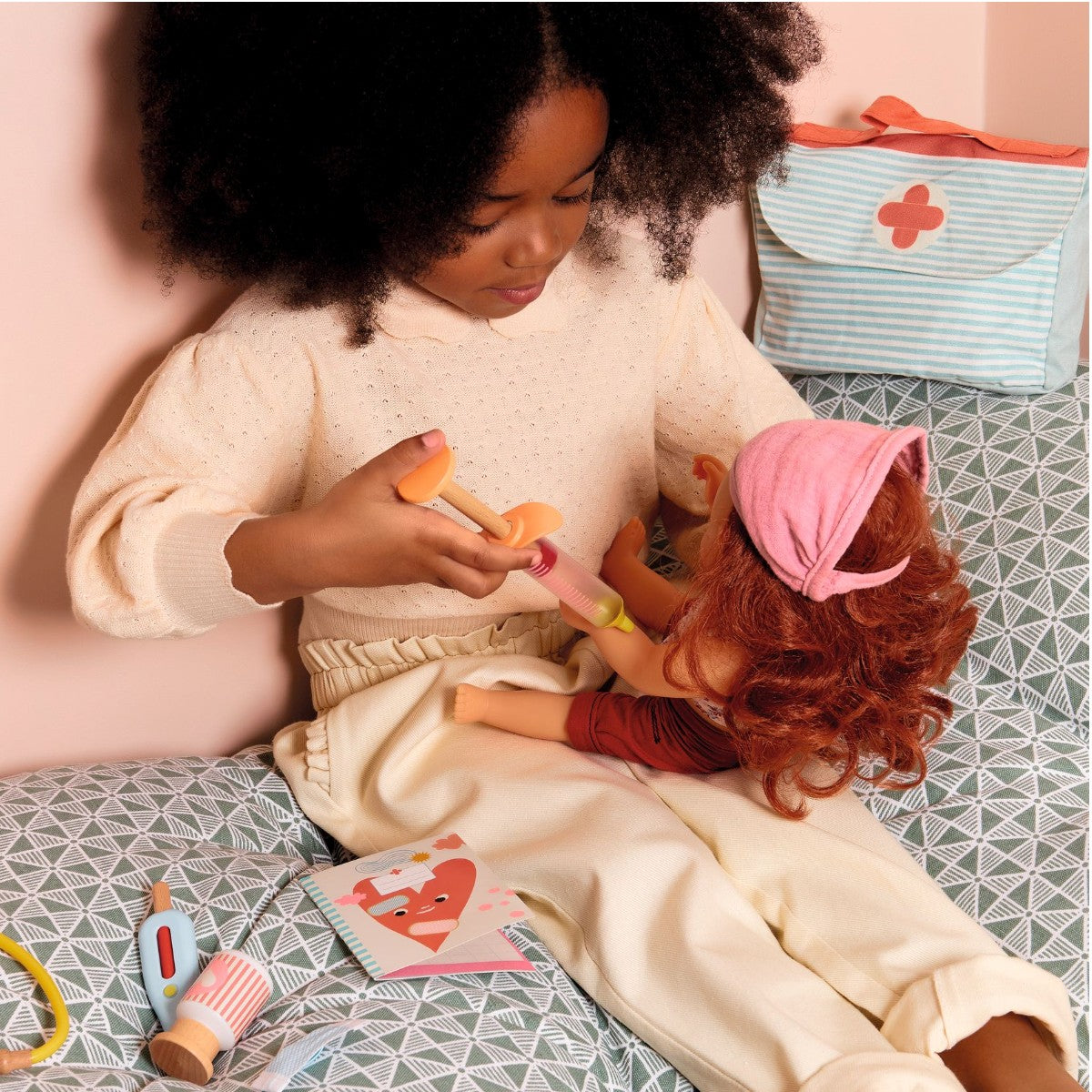 Lovely Pomea dukke - Sophie