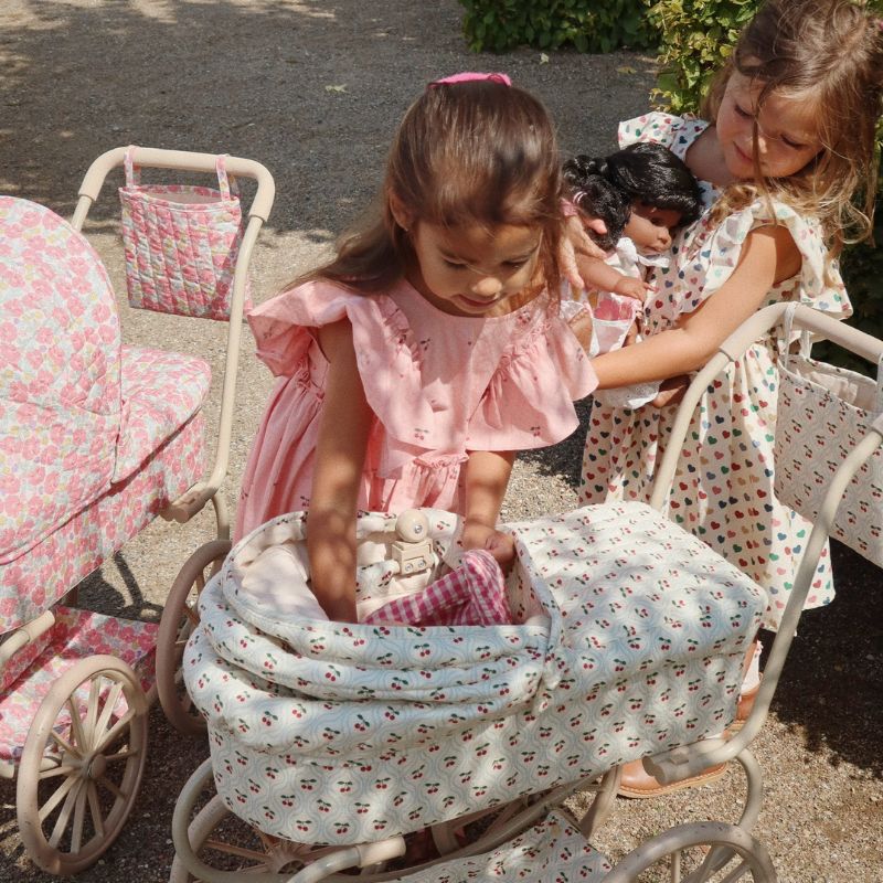 Minnie Dukkevogn - Cherry motif