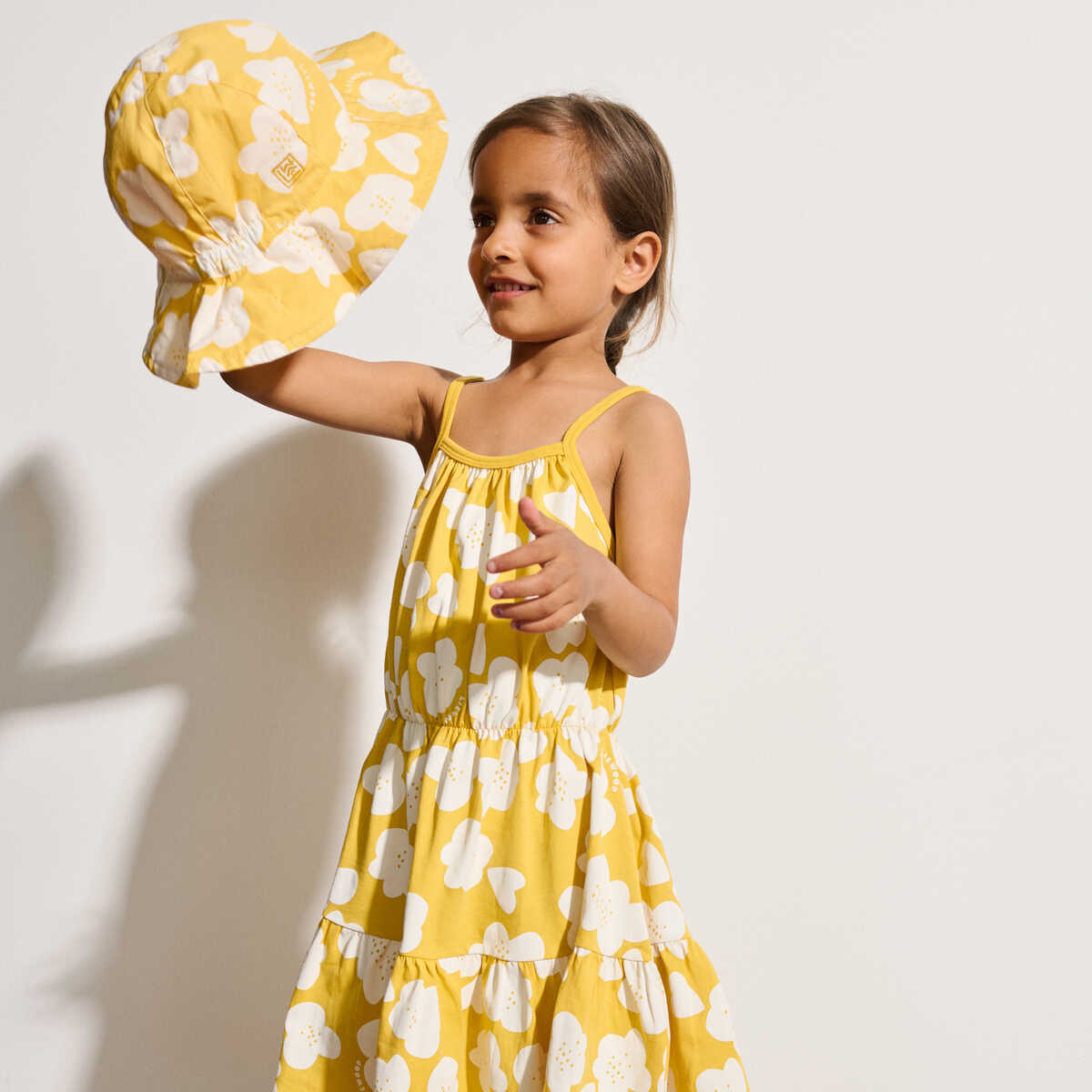 Amelia vendbar solhat - Flower/ lemon yellow