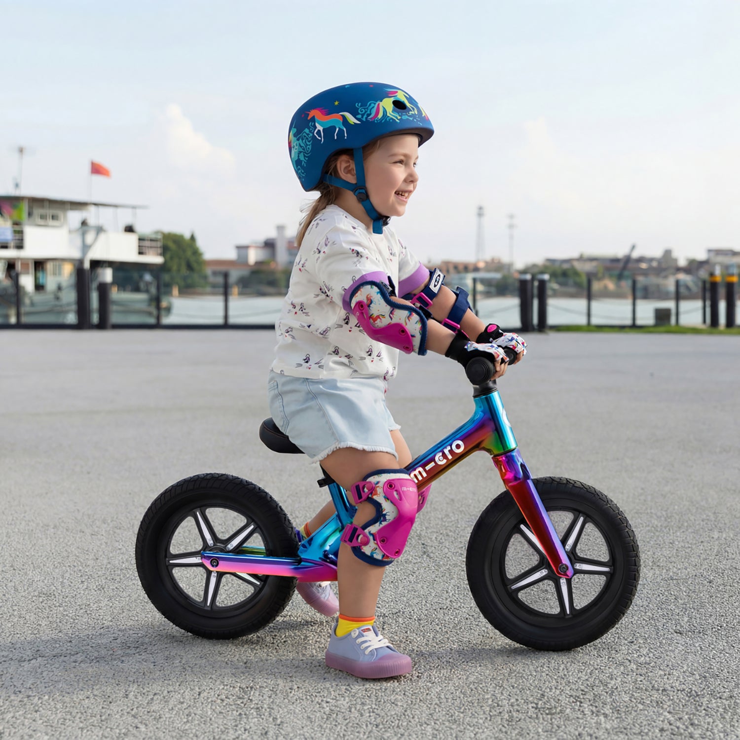 Løbecykel ultra LED Neochrome