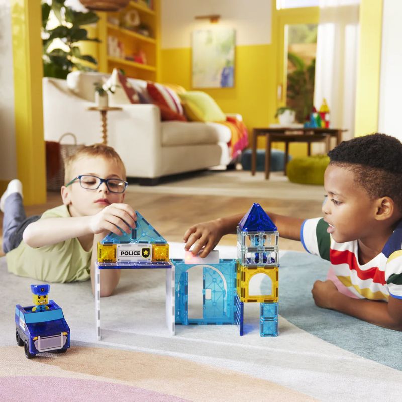 Police Station - 35 dele