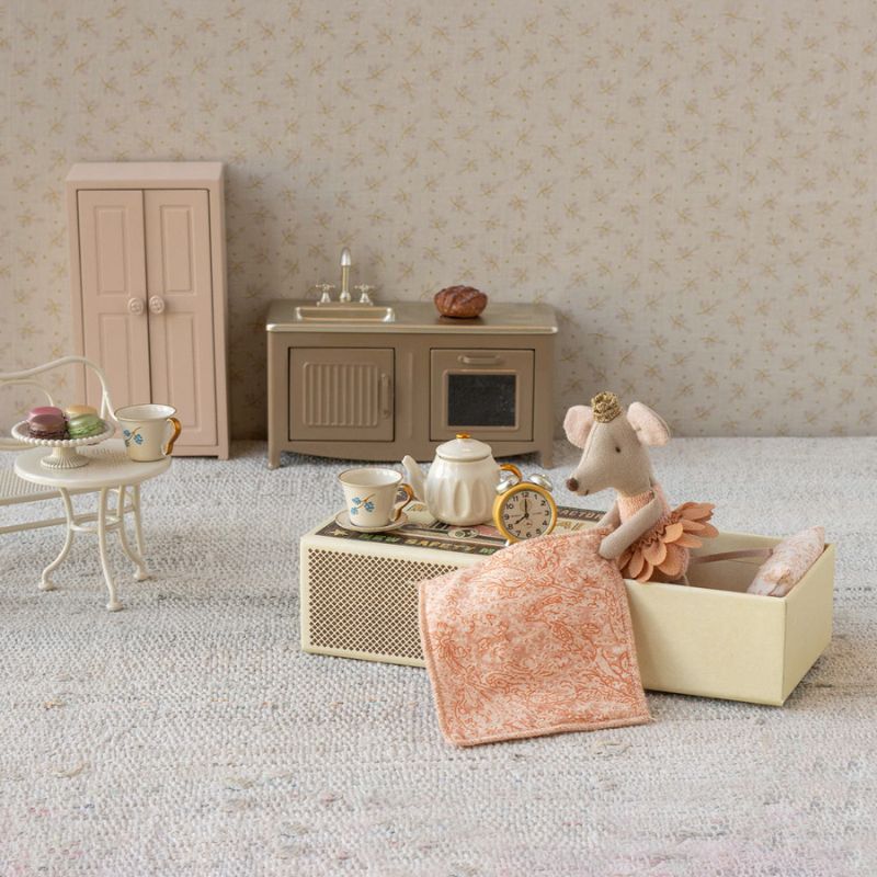 Royal lillesøstermus i æske