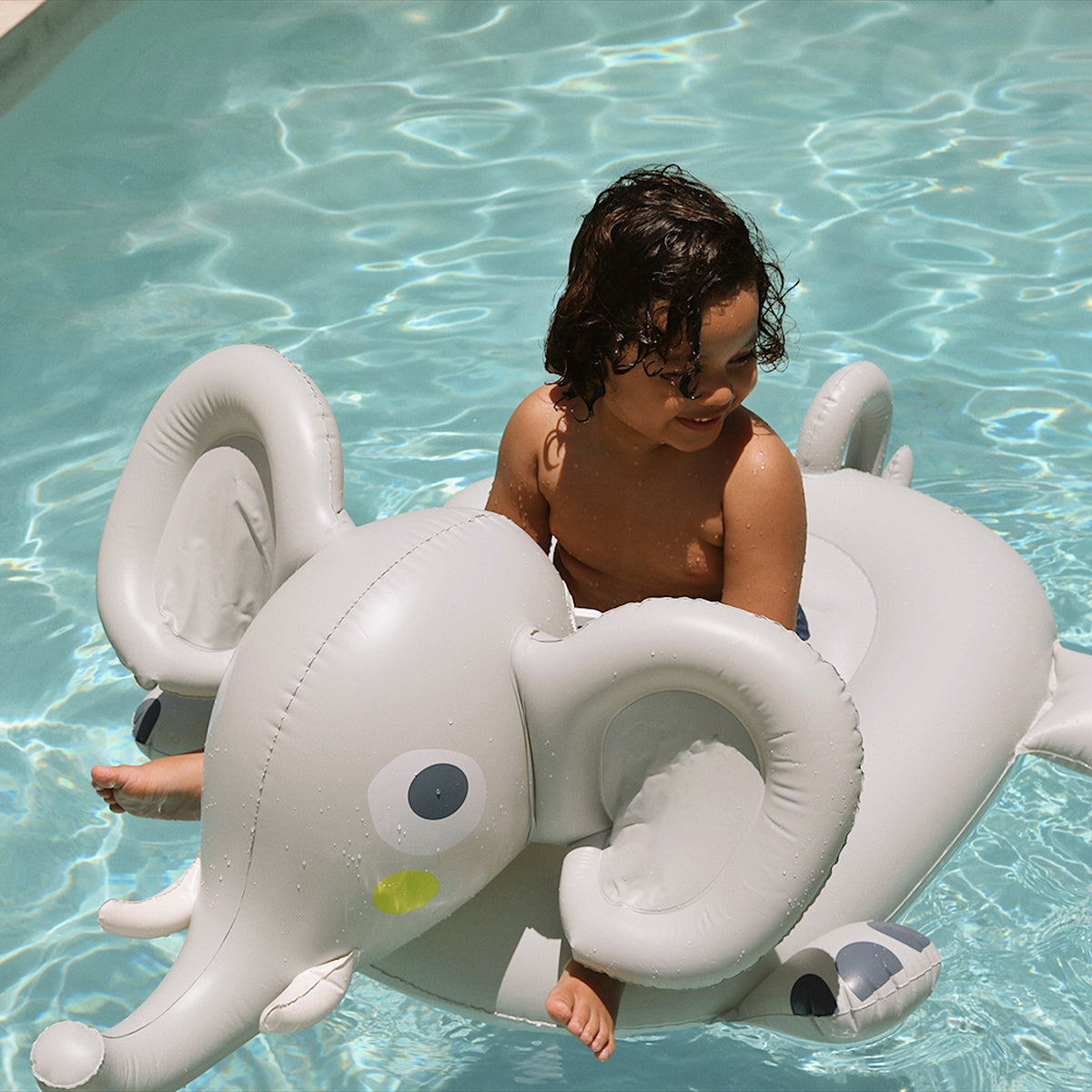 Badeelefant Eli