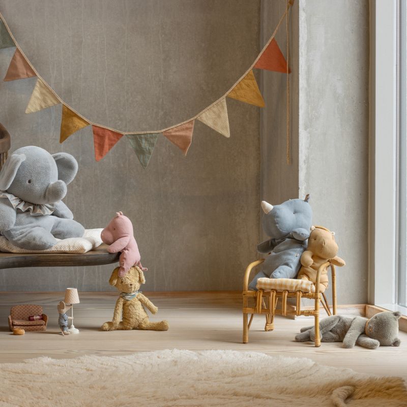 Sovende plyskilling medium grå