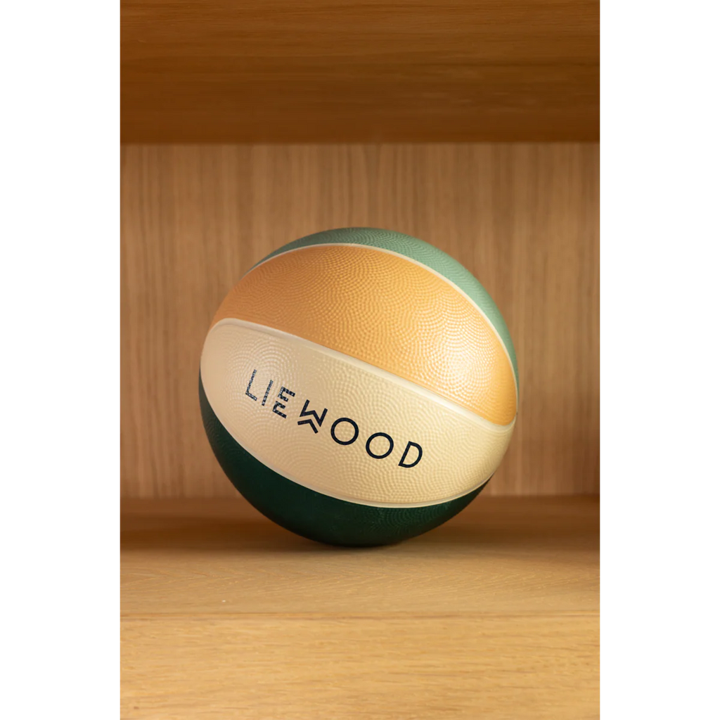 Desmond basketball