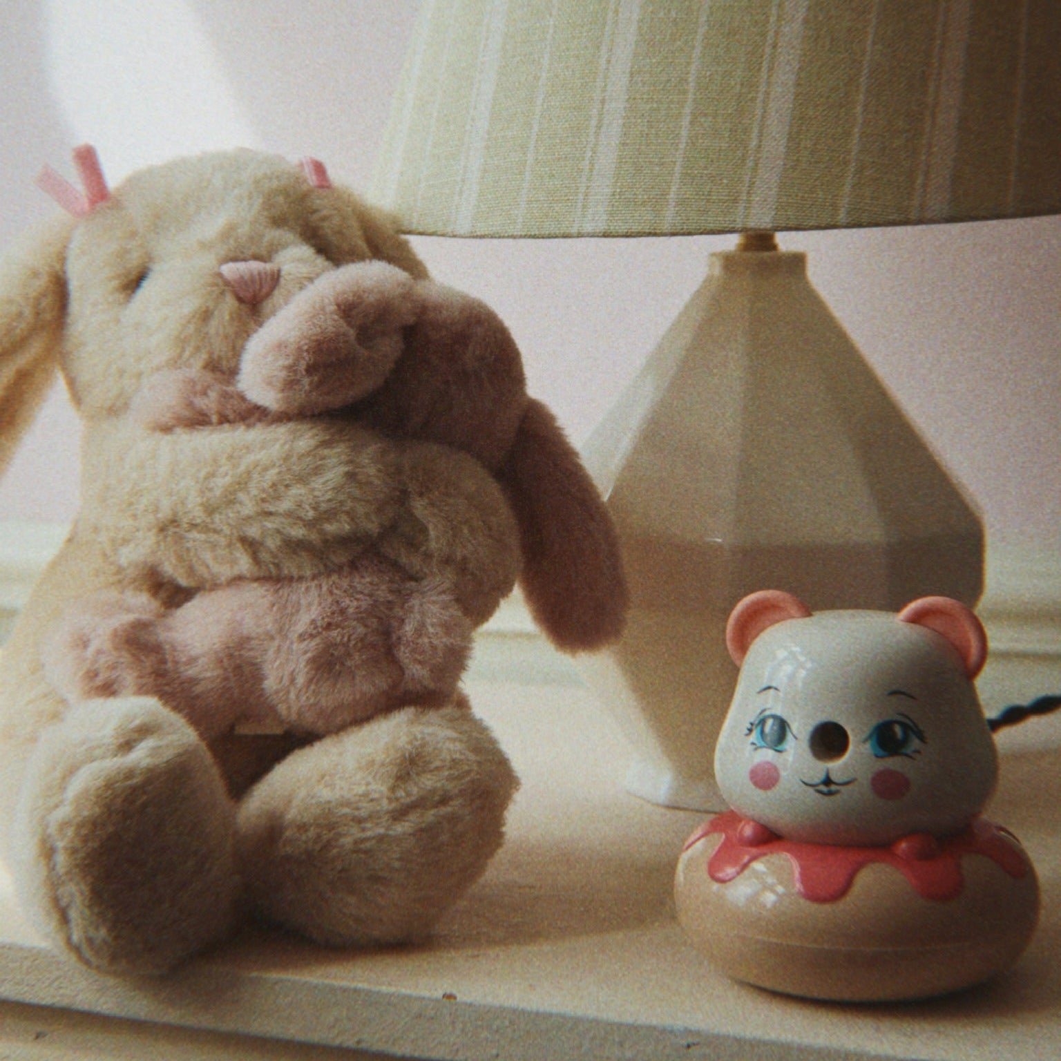 Bamse bunny hugs