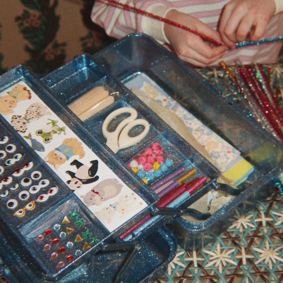 Creative art caddy - multi