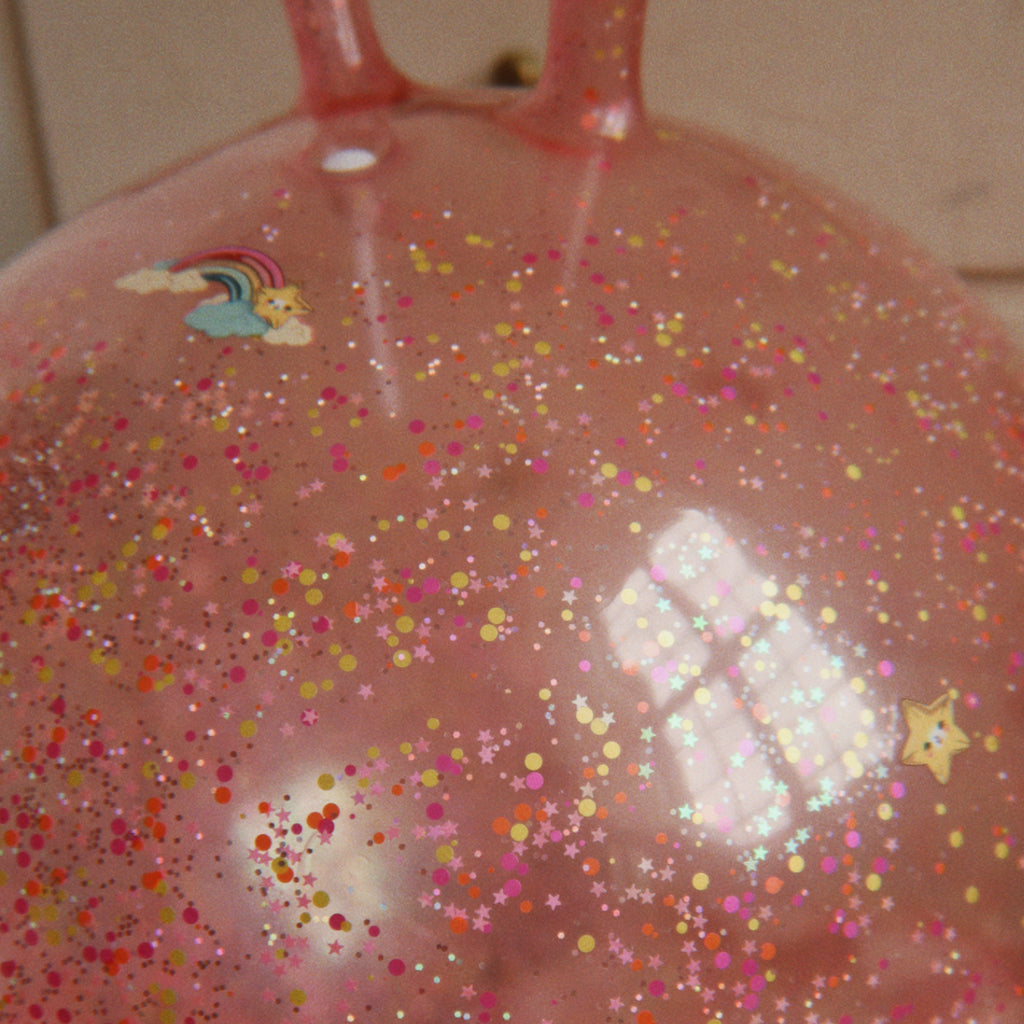 Hoppebold med håndtag - Glitter Rainbow