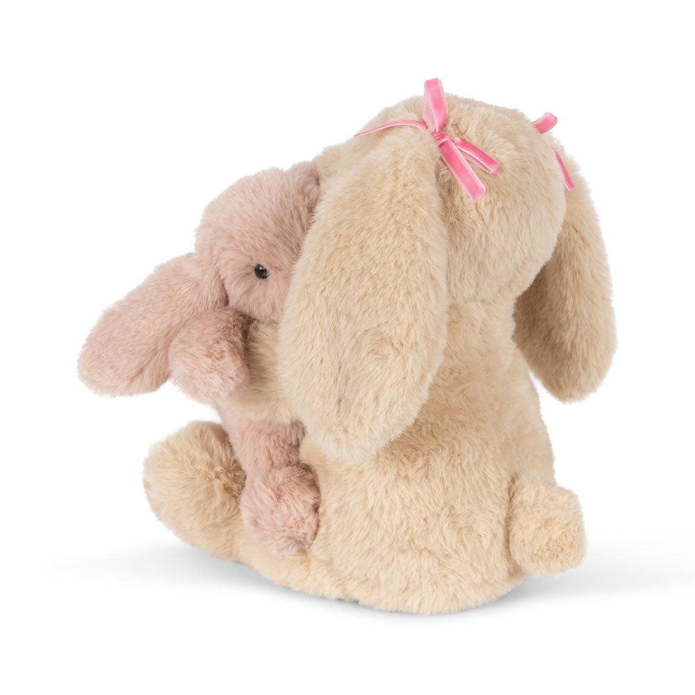 Bamse bunny hugs