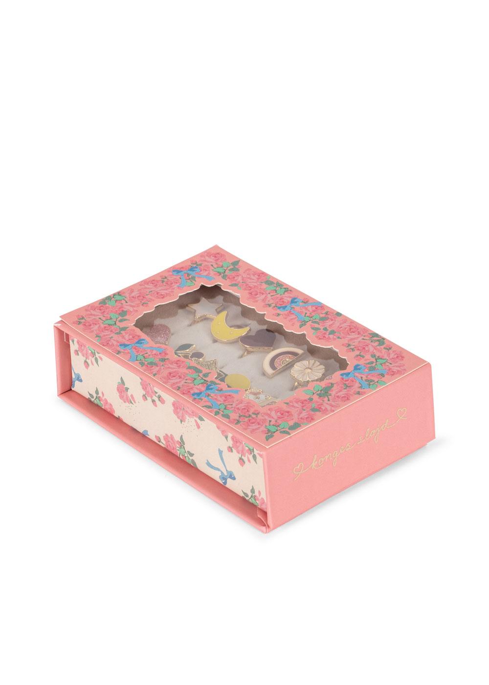 Æske med 12 fingerringe